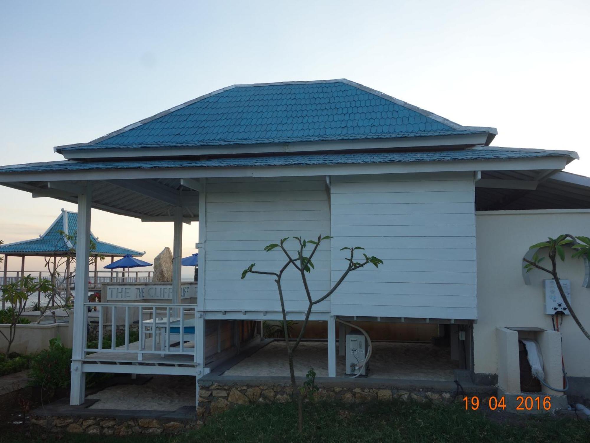 Cliff Park Lembongan Hotel Exterior photo