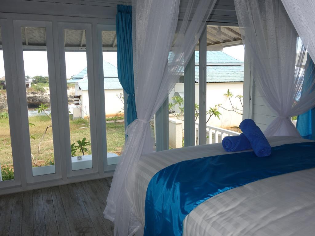 Cliff Park Lembongan Hotel Exterior photo