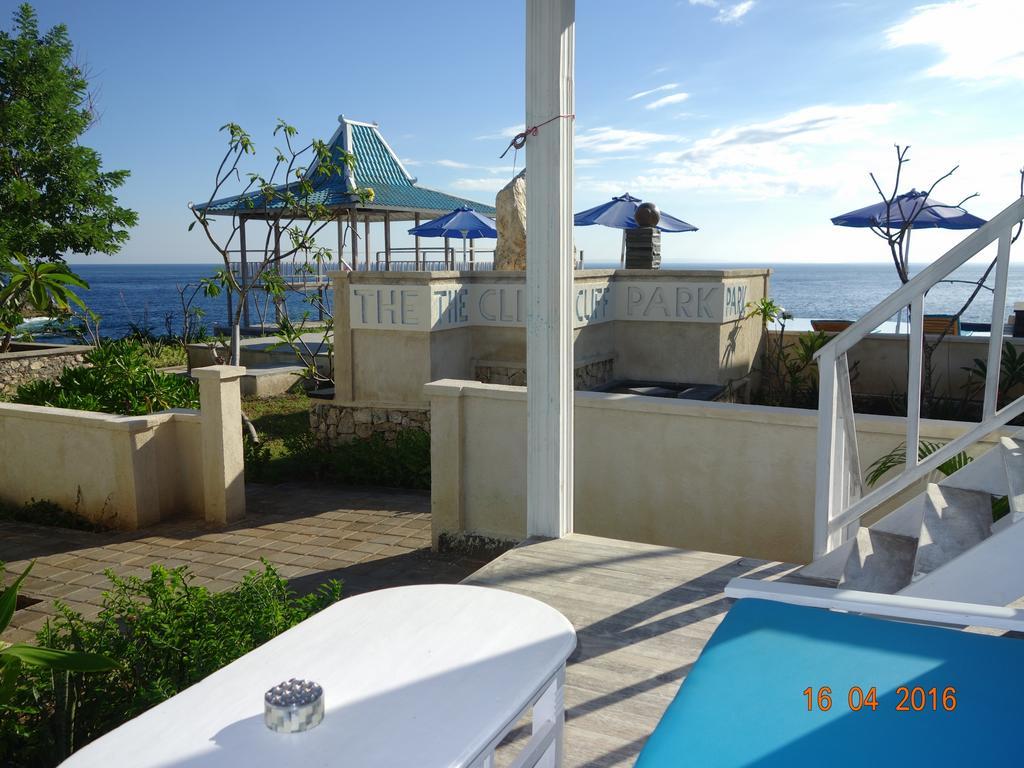 Cliff Park Lembongan Hotel Nusa Lembongan  Exterior photo